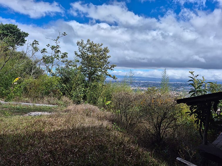 Propiedad 4000m² Carretera Coris-Patarrá